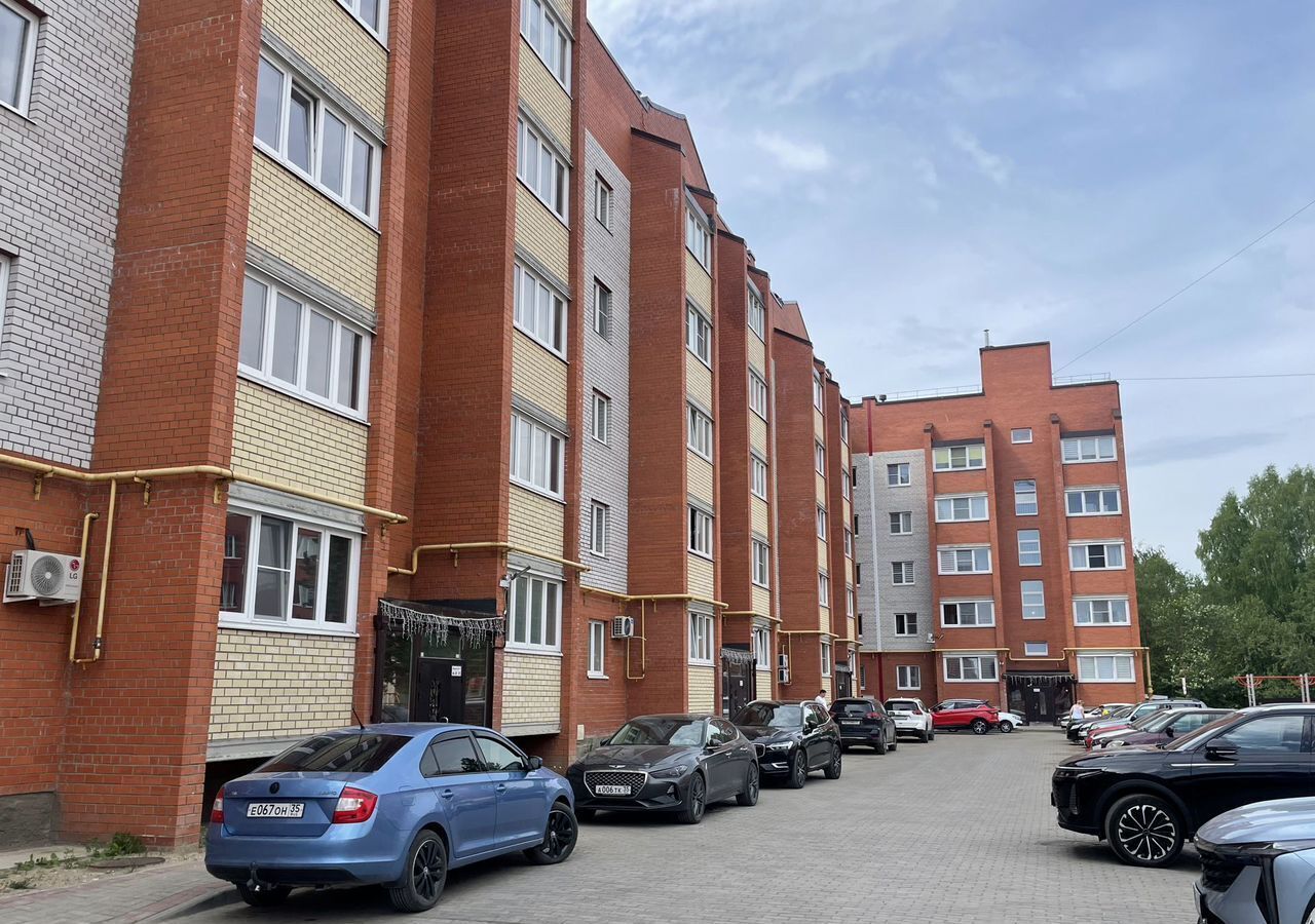 квартира г Череповец р-н Заягорбский ул Белинского 61 фото 2