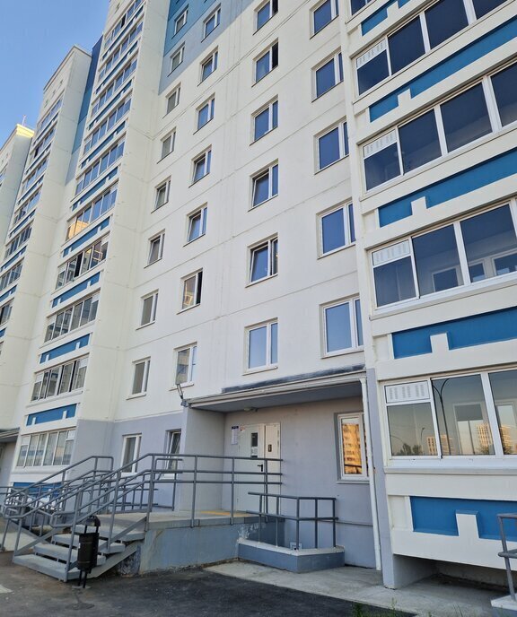квартира г Пермь р-н Дзержинский ул Маяковского 54 фото 1