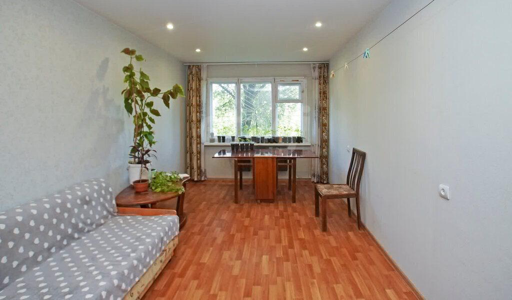 квартира г Омск ул 75 Гвардейской бригады 20а фото 4