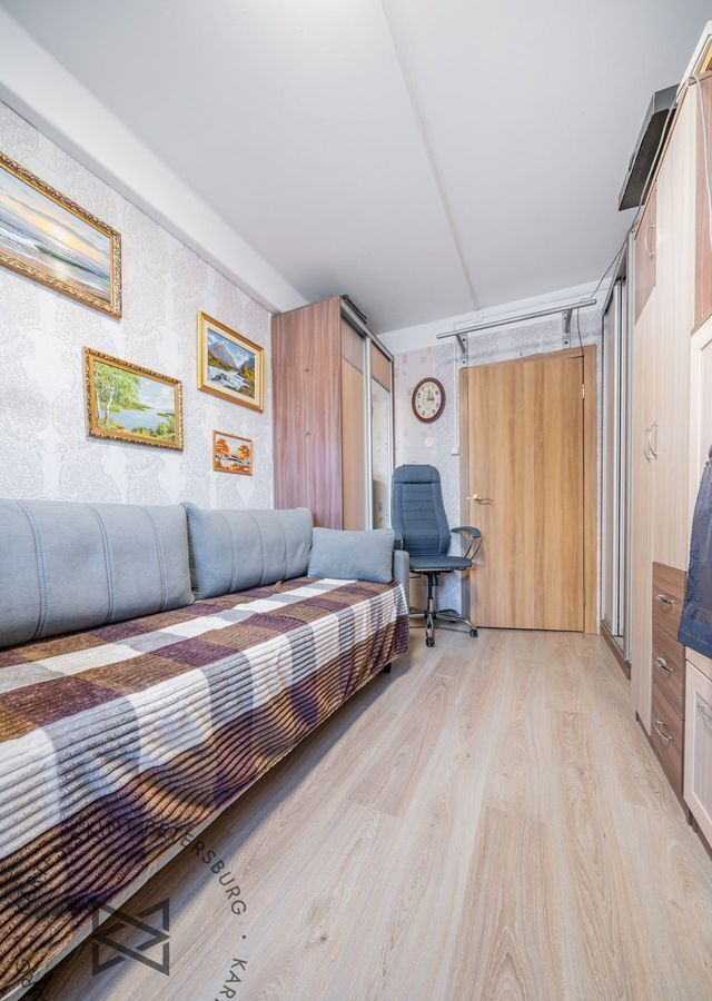 квартира г Колпино б-р Трудящихся 26 р-н Колпинский фото 9