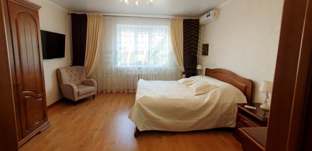 квартира р-н Ейский г Ейск ул Красная 57а фото 2