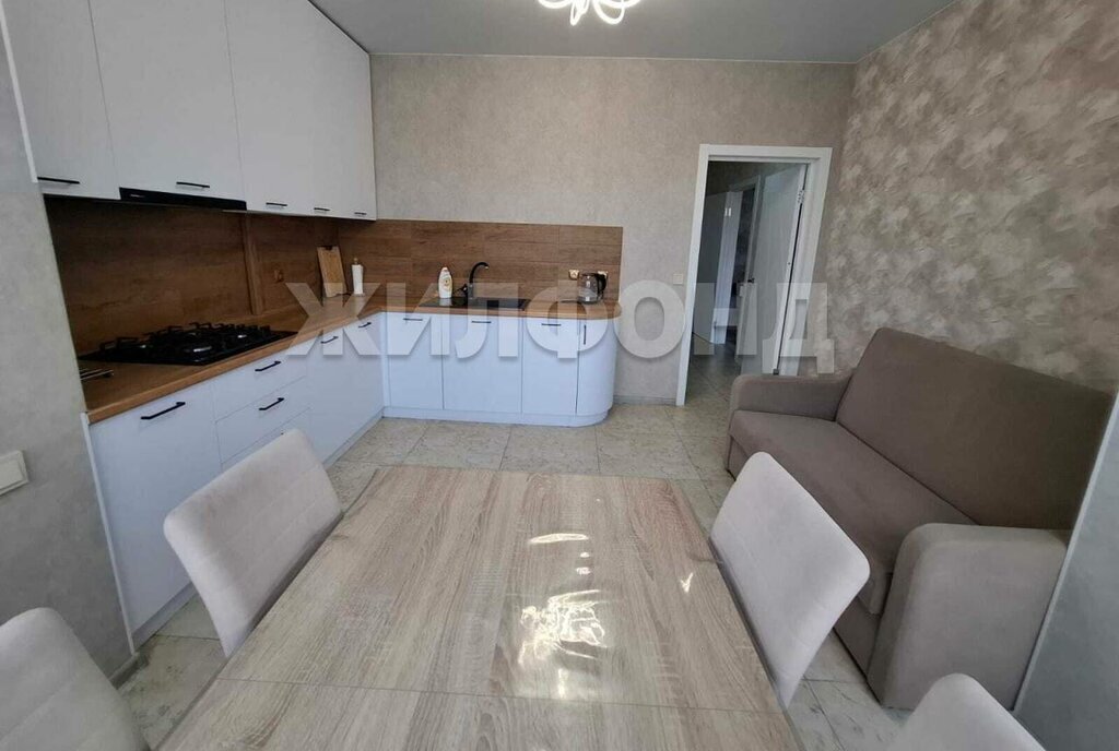 квартира г Георгиевск ул Дружбы 8/3 фото 1