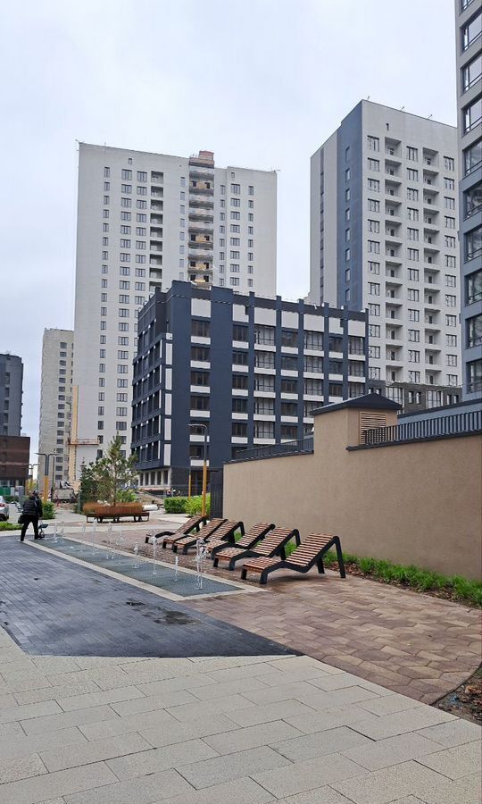 квартира г Тюмень р-н Центральный ул Пожарных и спасателей 18 фото 1