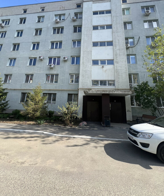 квартира г Саратов р-н Волжский ул им Исаева Н.В. 3 фото 10