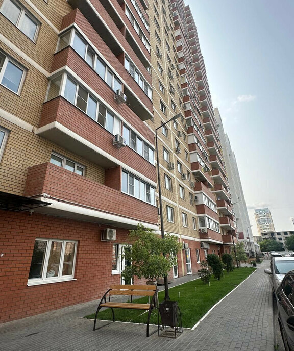 квартира г Краснодар р-н Карасунский пр-кт им. писателя Знаменского 9к/2 фото 7