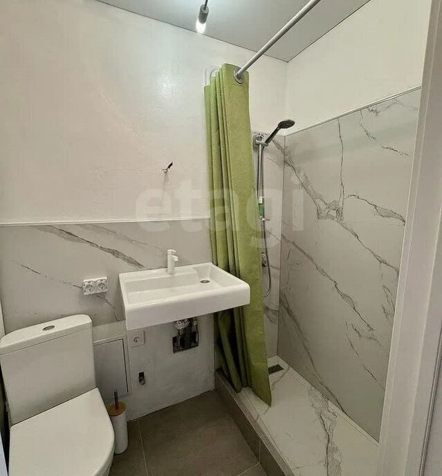 квартира г Калининград р-н Ленинградский ул А.Невского 105а фото 5
