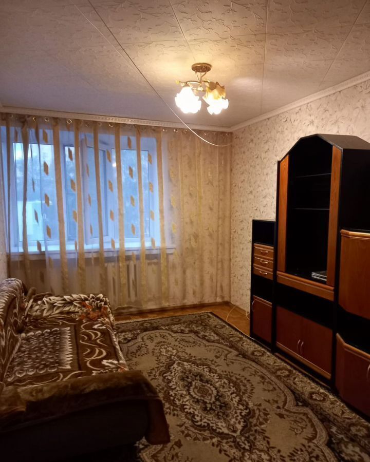 комната г Тольятти р-н Автозаводский 31 квартал ул Юбилейная 4 фото 1