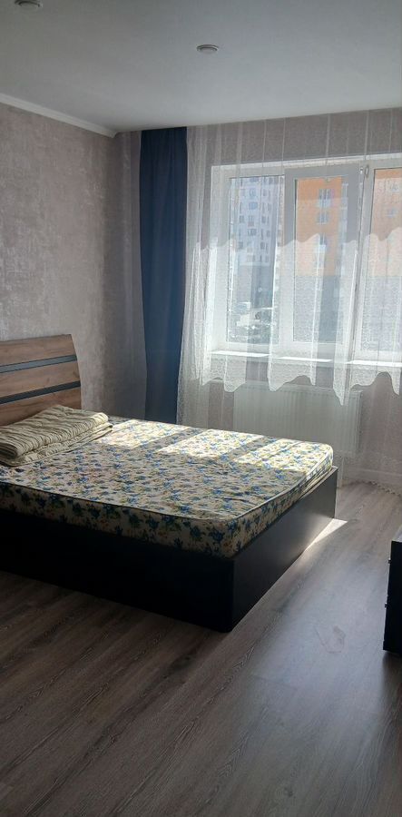 квартира г Оренбург р-н Ленинский ул Братьев Хусаиновых 8 фото 1