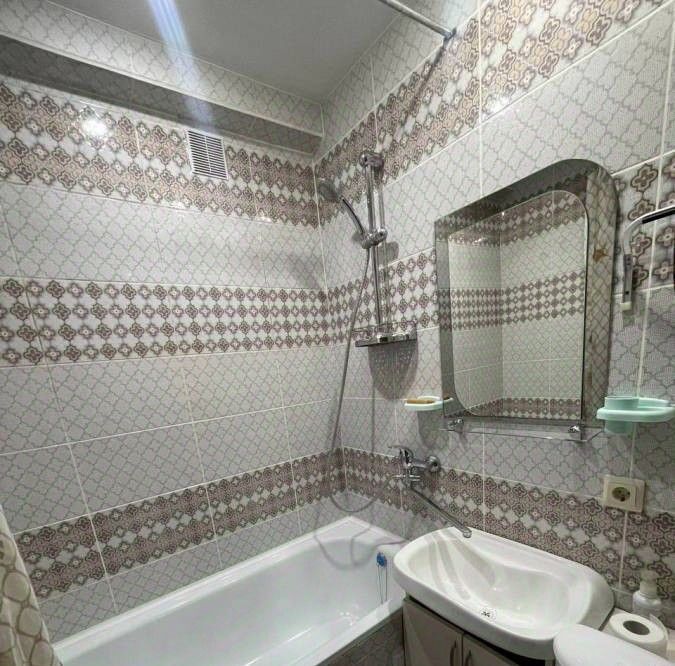 квартира г Воронеж р-н Советский ул Космонавта Комарова 10 фото 12