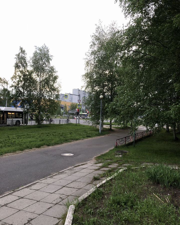 торговое помещение г Нижневартовск ул Мира 62 Тюменская обл. фото 3
