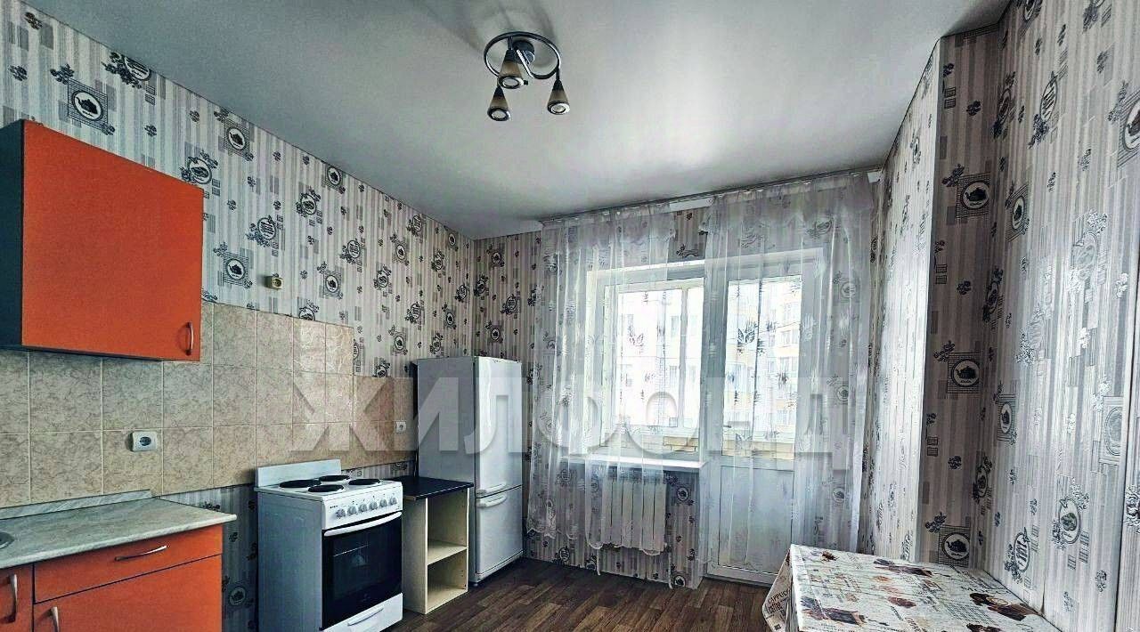 квартира г Брянск р-н Советский Красноармейская ул., 38 фото 6