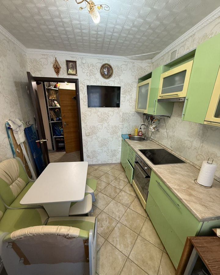 квартира г Новоуральск ул Гастелло 1 фото 2