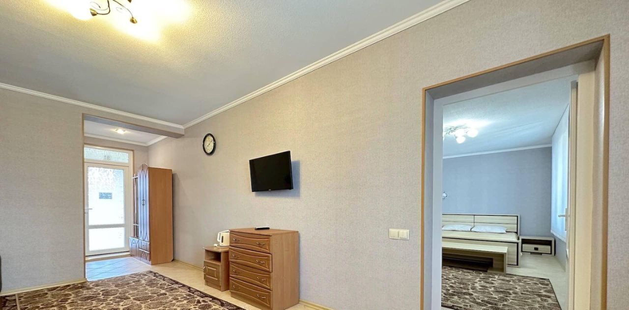 комната г Феодосия ул Революционная 31а фото 1