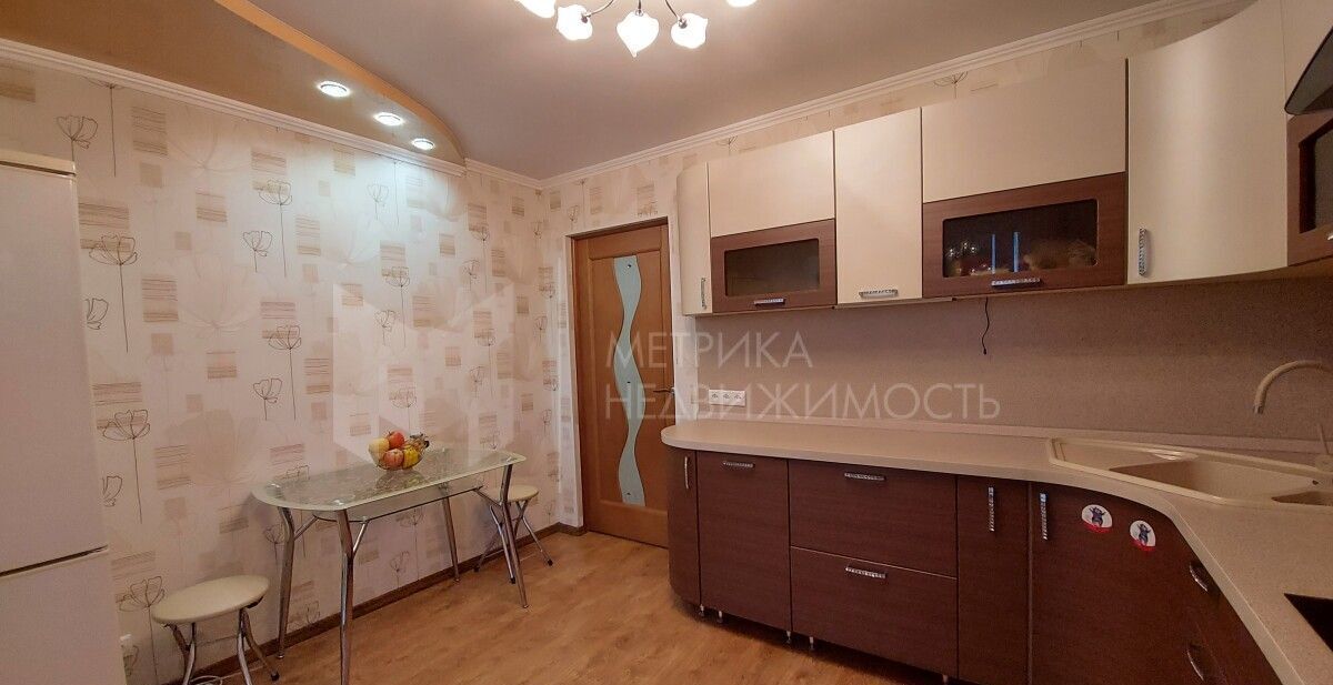 квартира г Тюмень р-н Калининский ул Мельникайте 138 фото 1