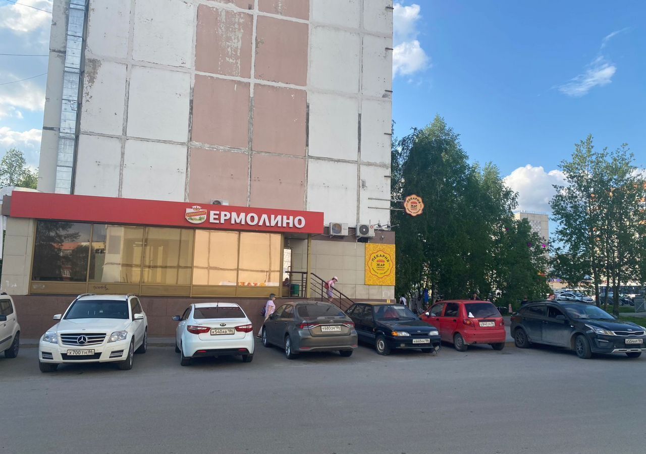 торговое помещение г Сургут р-н Северный жилой пр-кт Ленина 61 Сургут, Тюменская обл. фото 2