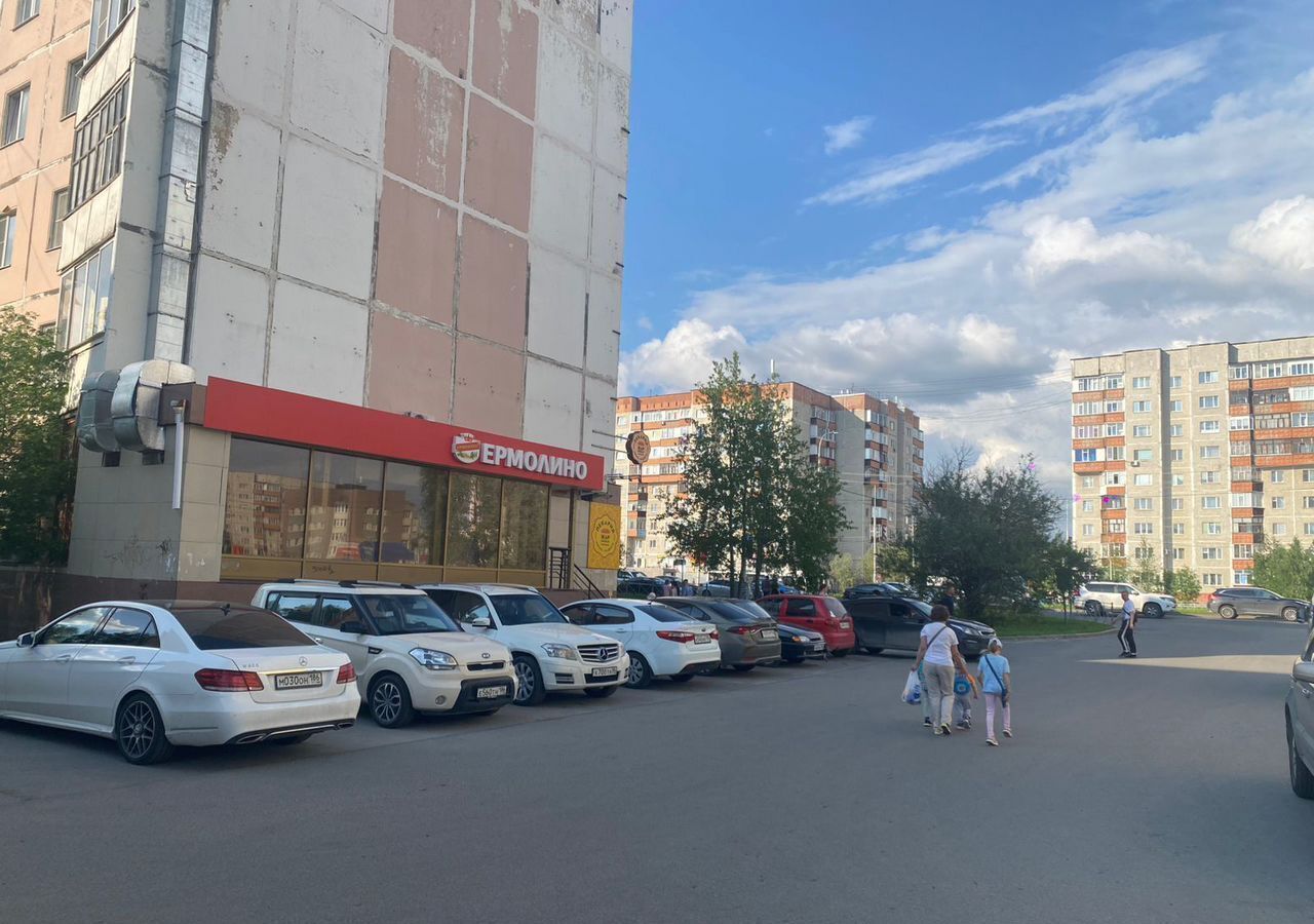 торговое помещение г Сургут р-н Северный жилой пр-кт Ленина 61 Сургут, Тюменская обл. фото 4