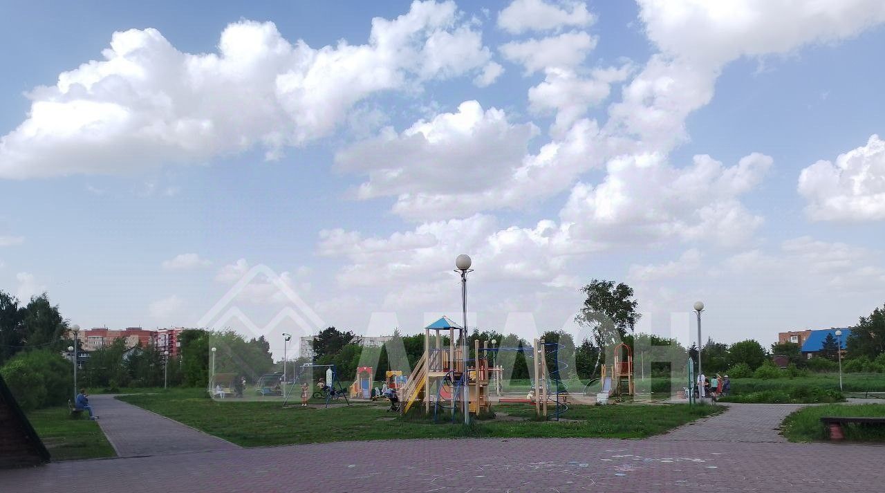 квартира г Омск р-н Центральный ул 2-я Барнаульская 11в пос. Амурский фото 11