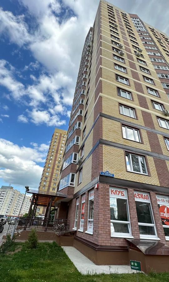 квартира г Тюмень р-н Центральный проезд Заречный 39а корп. 2 фото 5