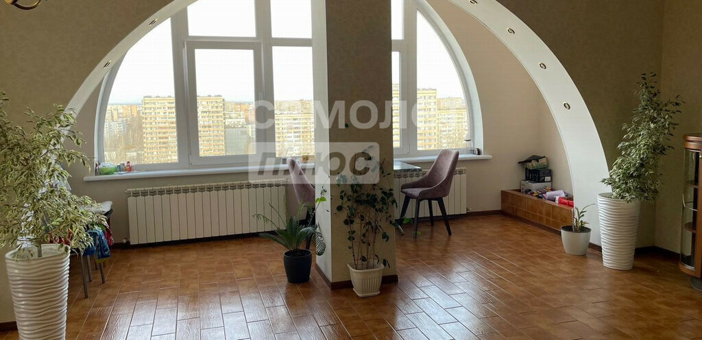 квартира г Тольятти р-н Автозаводский 12 квартал ул Автостроителей 84а фото 1