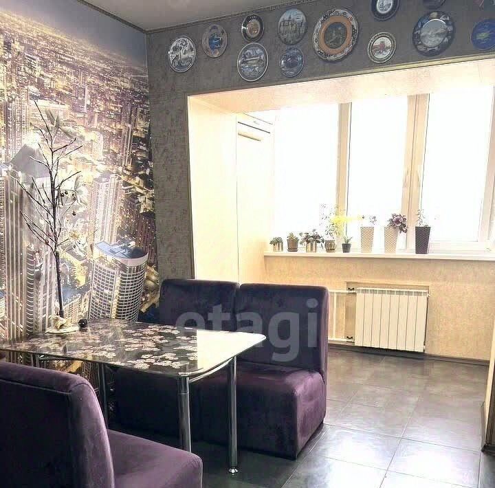 квартира г Тольятти р-н Автозаводский ул Полякова 24 фото 1
