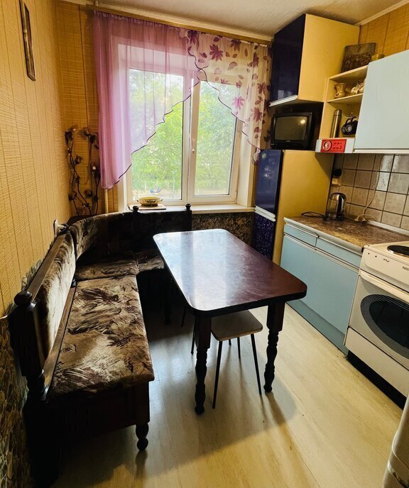 квартира г Тольятти р-н Автозаводский 15 квартал ул Ворошилова 19 фото 2
