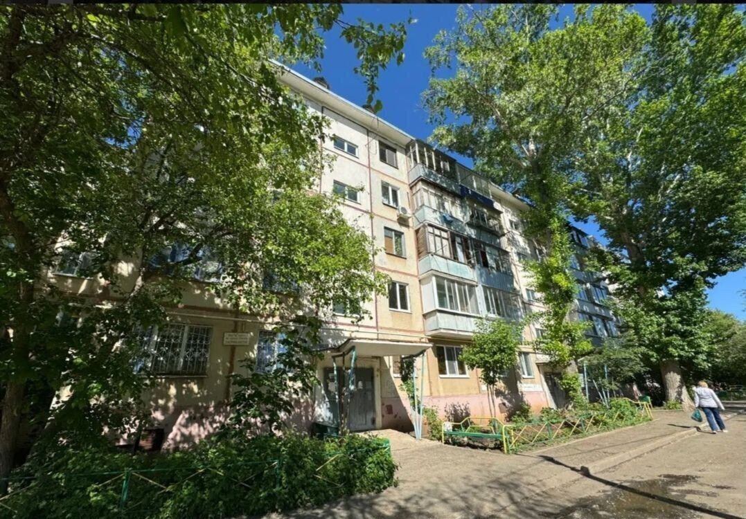 квартира г Оренбург р-н Дзержинский ул Салмышская 12 фото 18