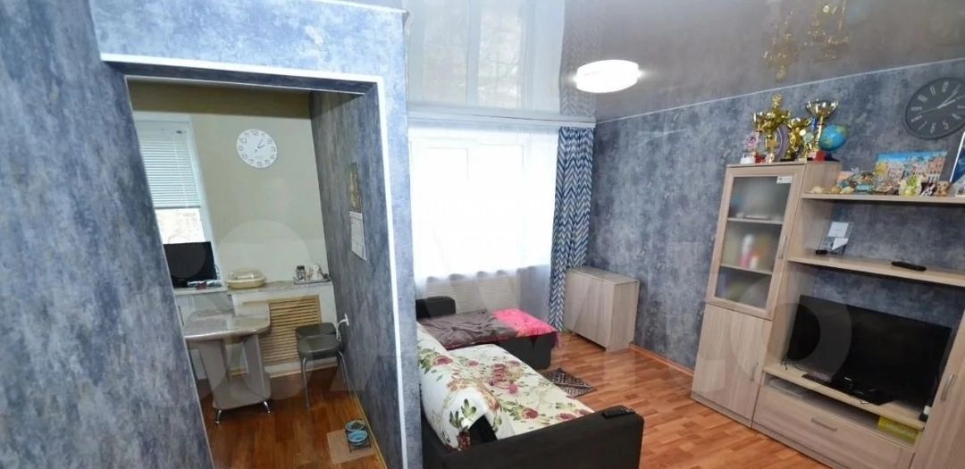 квартира г Череповец р-н Индустриальный ул Максима Горького 43 фото 4