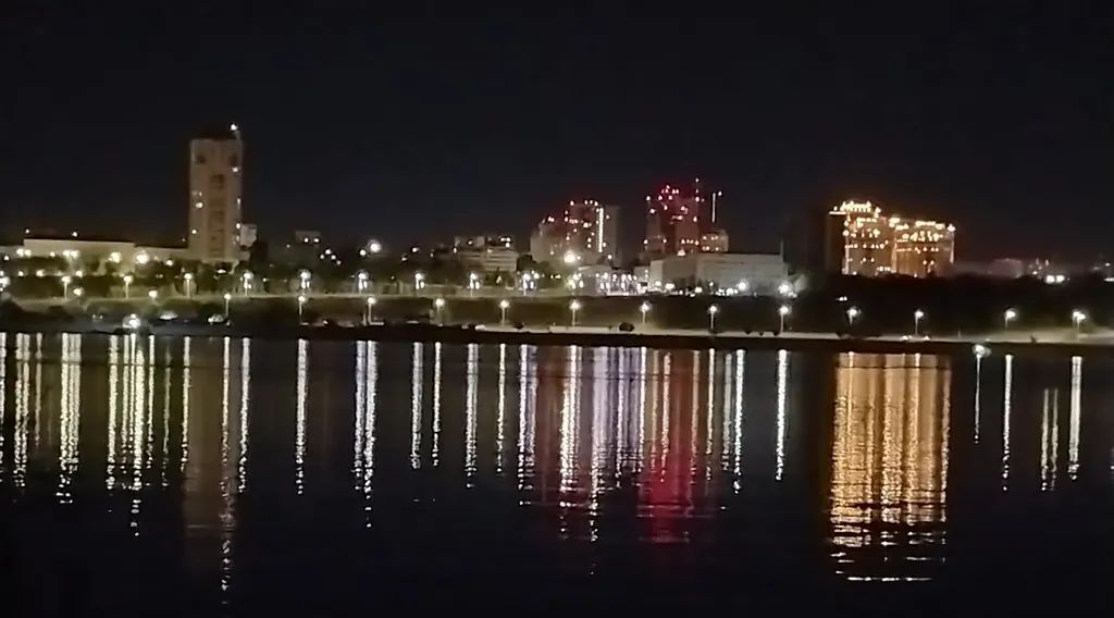 дом р-н Среднеахтубинский г Краснослободск ул Ленинская 1а Бобры хут. фото 3