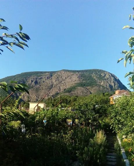 дом г Алушта пгт Партенит ул Приозерная 13/35 фото 16