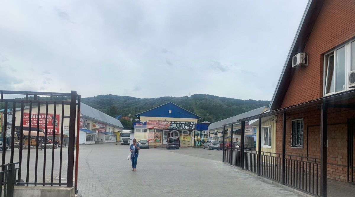 торговое помещение г Горно-Алтайск ул Ленина 220 фото 1