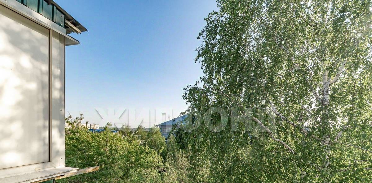 квартира г Барнаул р-н Октябрьский ул Чеглецова 23 фото 22