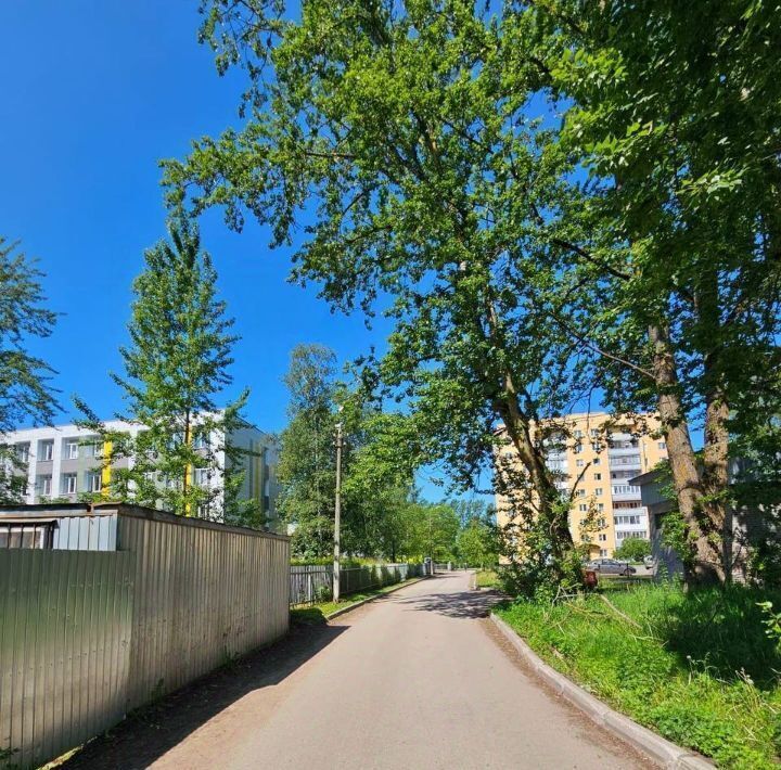 земля г Великий Новгород ул Октябрьская фото 16