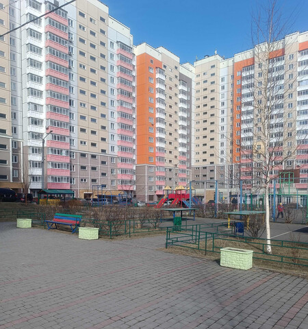 ул Чернышевского 120а Красноярск, м-н, Покровский фото