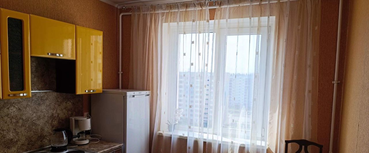квартира г Магнитогорск р-н Орджоникидзевский ул Жукова 19 фото 1
