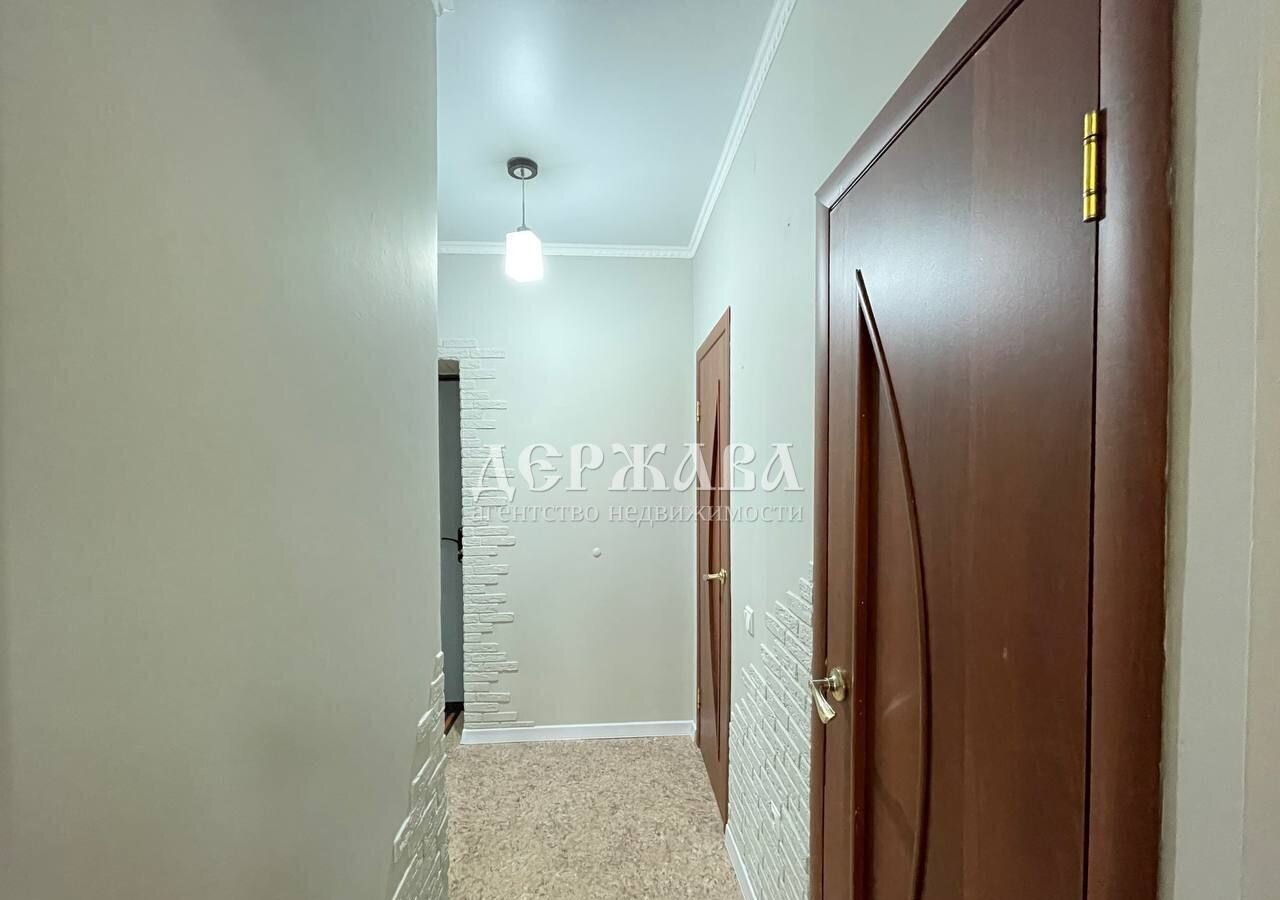 квартира г Старый Оскол мкр-н Дубрава, квартал 3, 35 фото 11