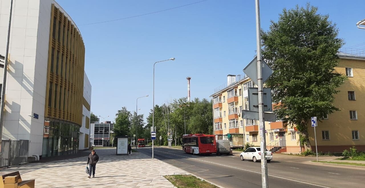квартира г Пермь р-н Дзержинский ул Папанинцев 10 фото 2
