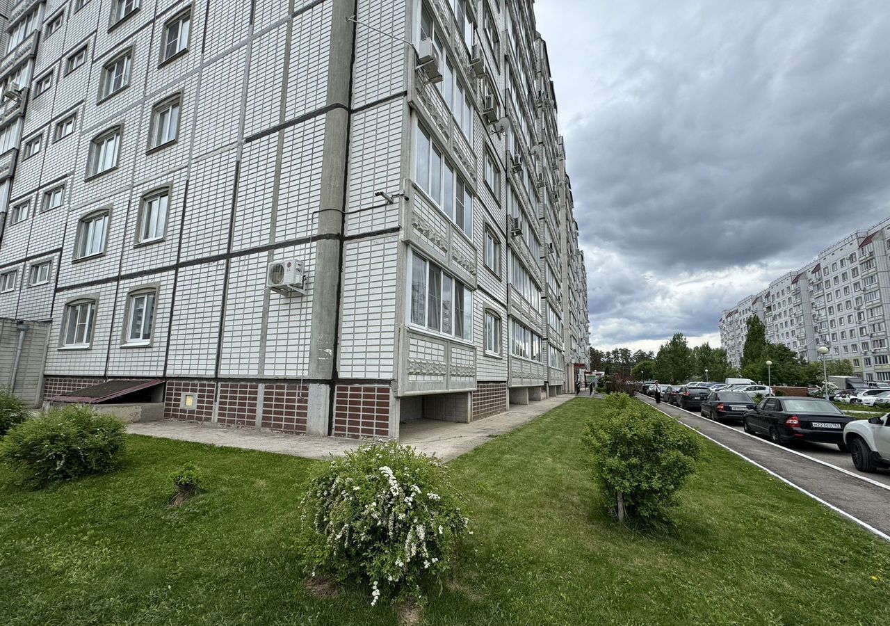 квартира г Тольятти р-н Автозаводский 14Б квартал ул 40 лет Победы 61в фото 3