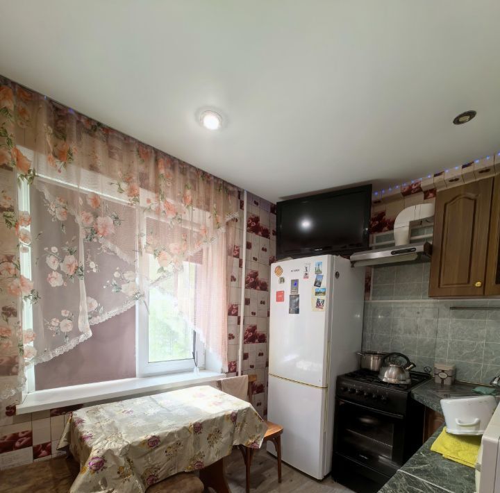 квартира г Омск р-н Кировский ул Волгоградская 10 фото 15