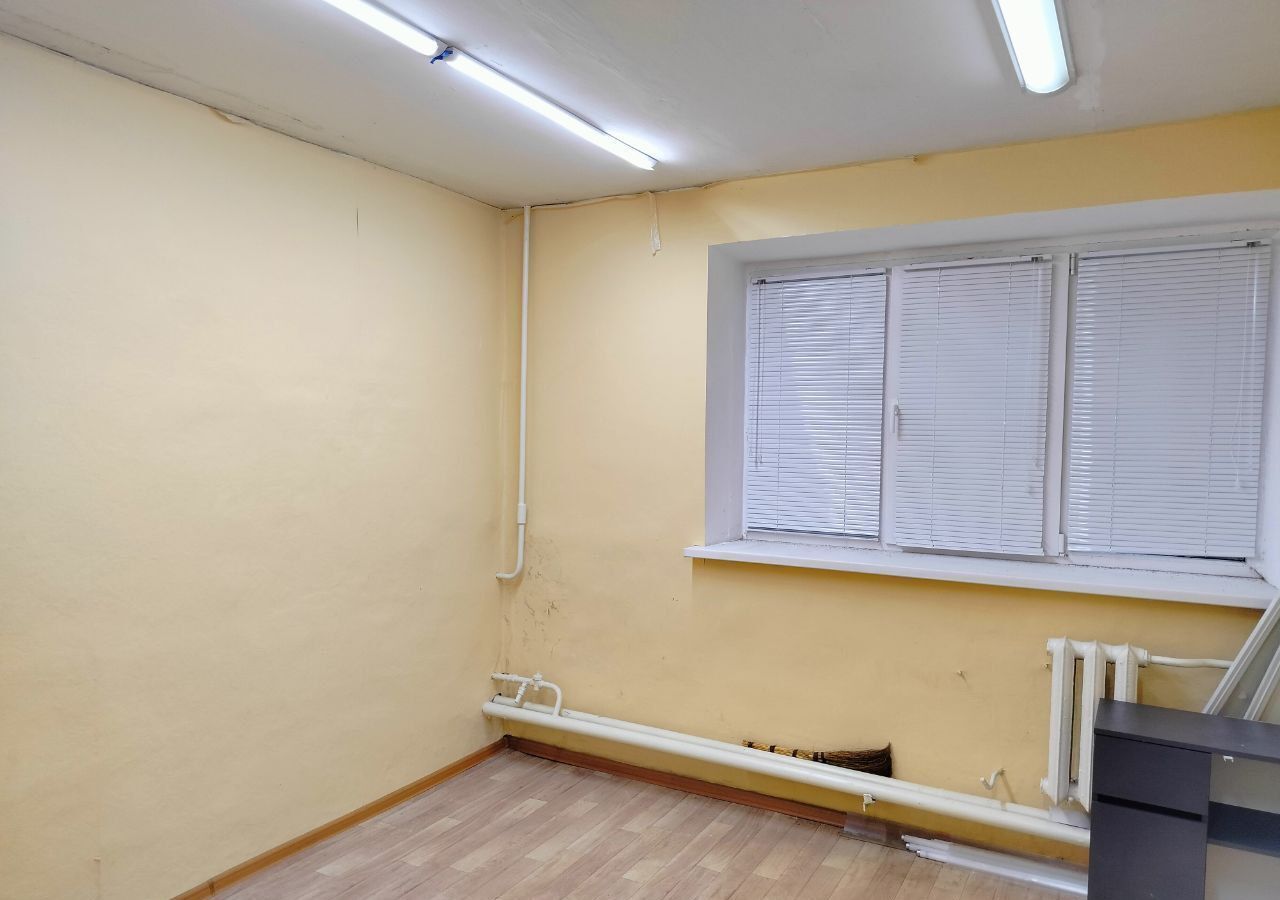 свободного назначения г Волгоград р-н Тракторозаводский ул им. Жолудева 22 фото 4