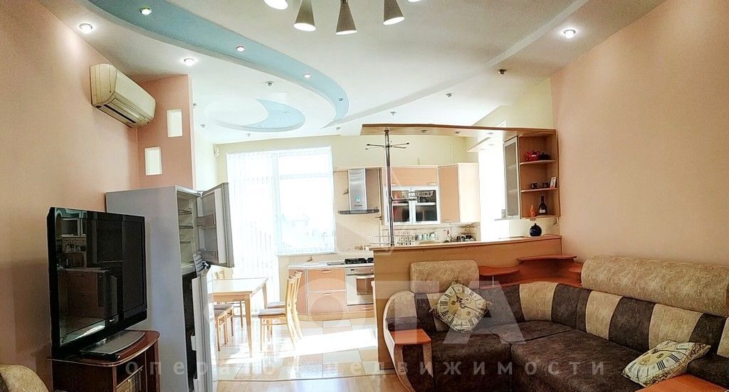квартира г Омск р-н Кировский ул Суворова 82к/5 фото 1