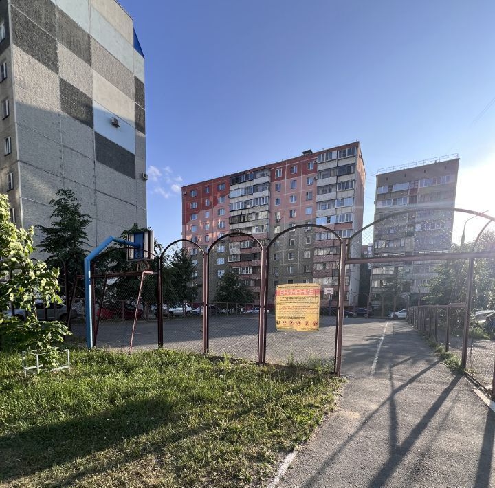 квартира г Челябинск р-н Калининский ул Братьев Кашириных 87а фото 27