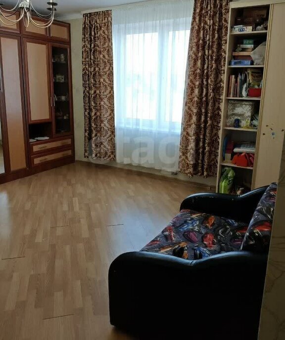 квартира г Калининград р-н Ленинградский ул Толбухина 10 фото 6