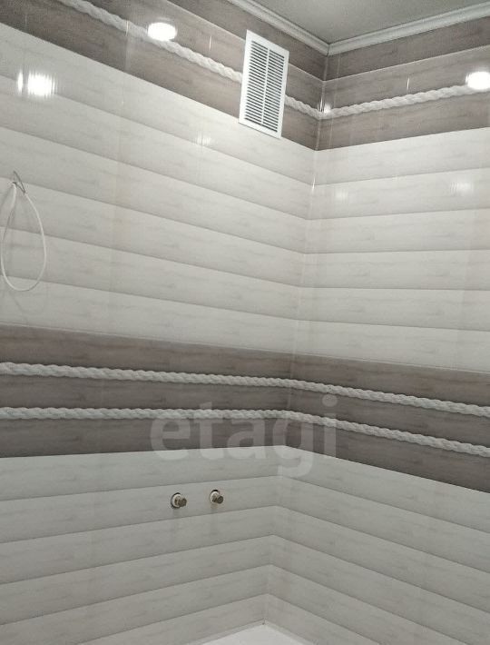 квартира г Энгельс пр-кт Волжский 46а фото 6