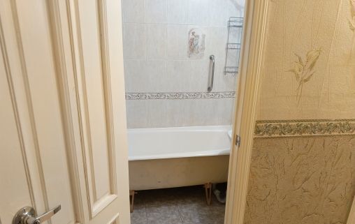 квартира г Челябинск р-н Калининский ул Братьев Кашириных 105а фото 27