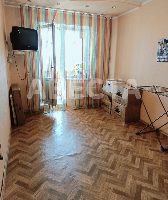 квартира г Омск б-р Архитекторов 3/8 фото 5