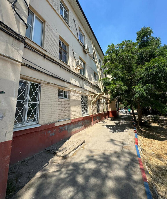 квартира г Астрахань ул Адмирала Нахимова 119 фото 1
