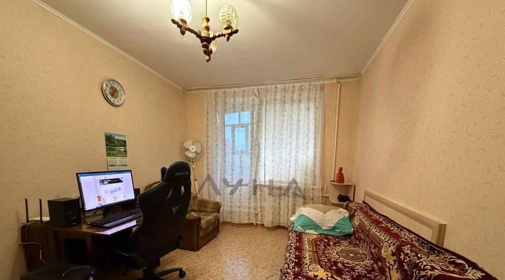 квартира г Набережные Челны р-н Автозаводский пр-кт им Вахитова 10 фото 2