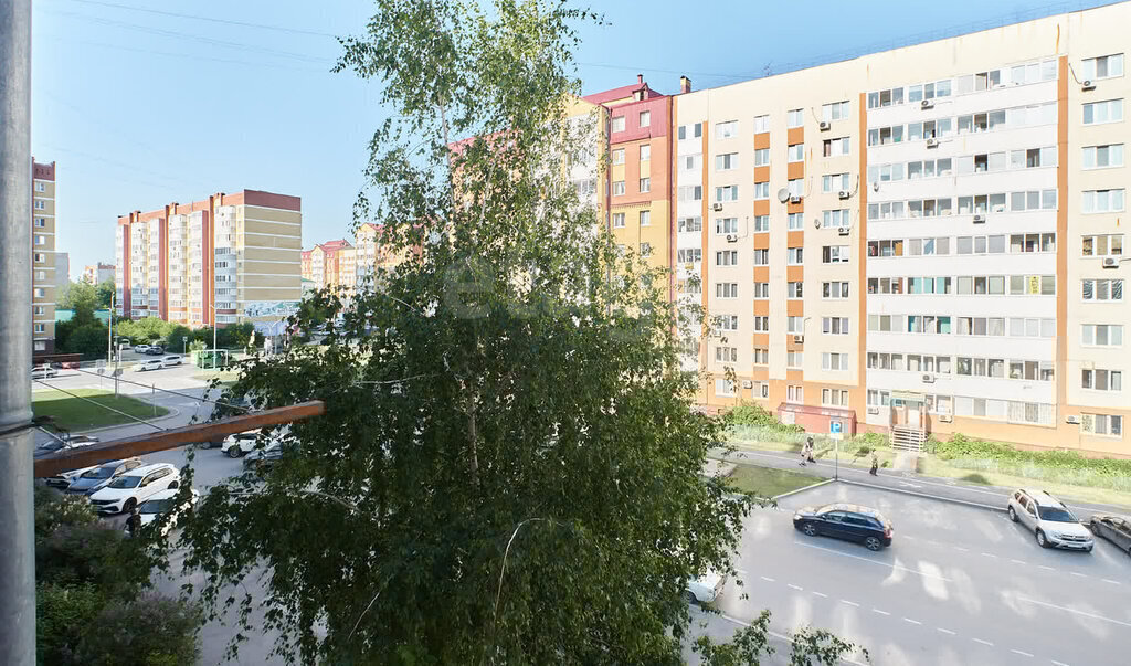 квартира г Тюмень ул Домостроителей 16к/3 фото 10