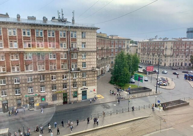 метро Новочеркасская дом 28/19 округ Малая Охта фото