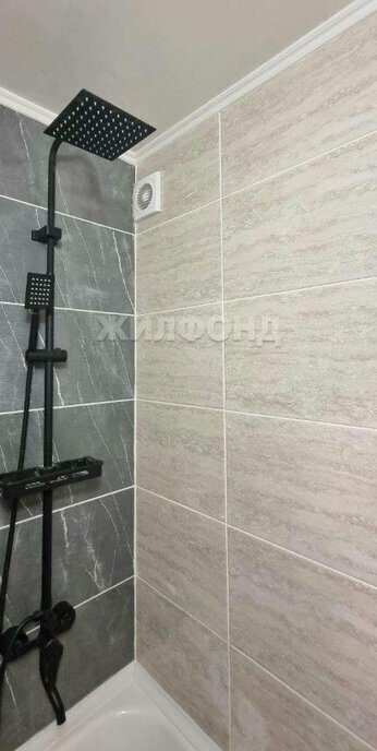 квартира г Кемерово р-н Кировский ул Металлистов 16 фото 2